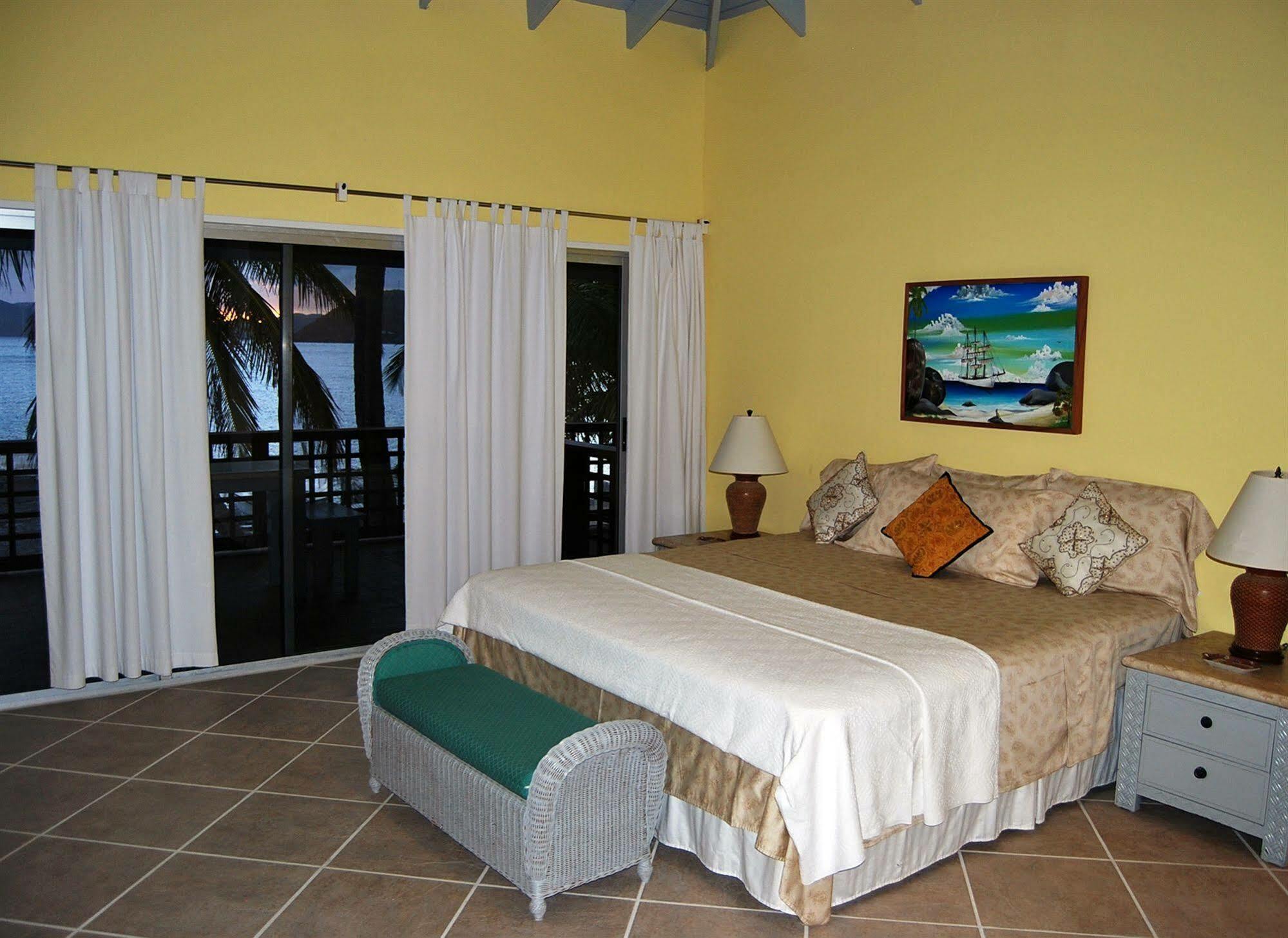Fort Recovery Villa Suites Hotel Freshwater Pond Extérieur photo
